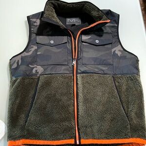 Men’s Michael Kors Large camo vest